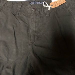 American Eagle Men’s gray board shorts